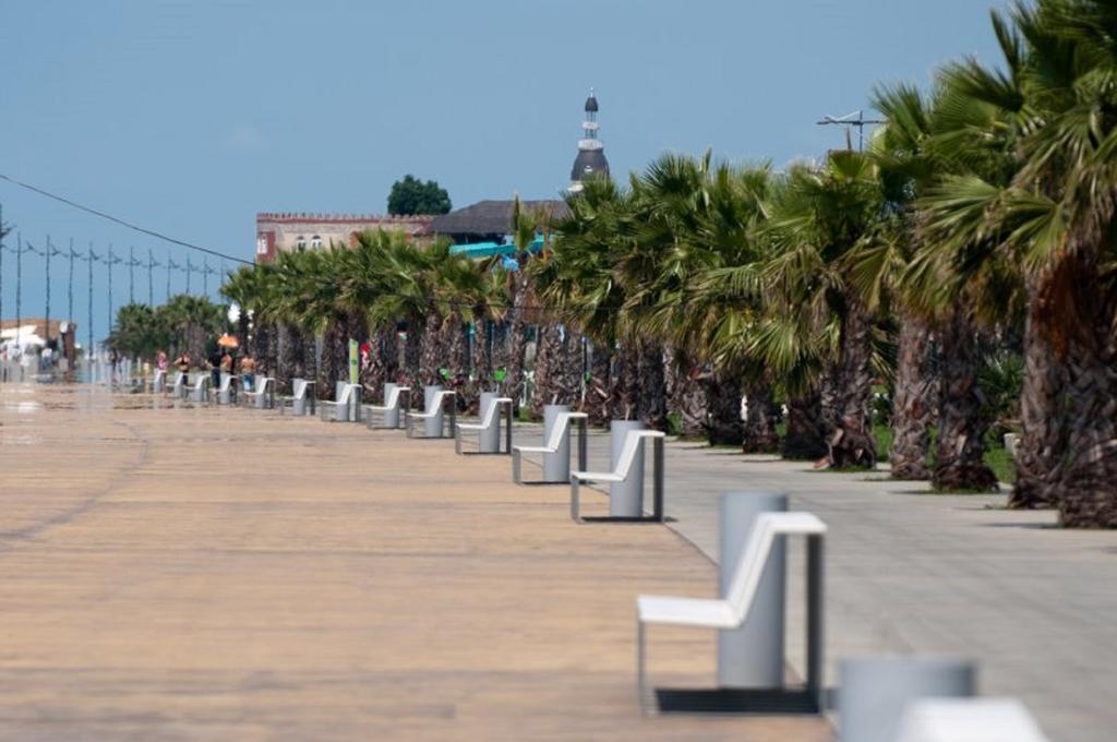Apart Hotel Orbi Sea Towers Batumi Exterior foto